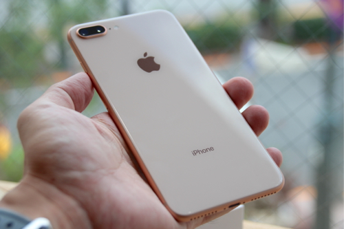 開封の儀 Iphone 8 Plus外観レビュー 新色の ゴールド がカッコいいッ カミアプ Appleのニュースやit系の情報をお届け