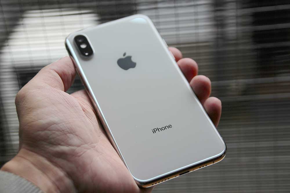 Iphone Xs 外観レビュー Xと変わらない安定の完成度 カミアプ Appleのニュースやit系の情報をお届け