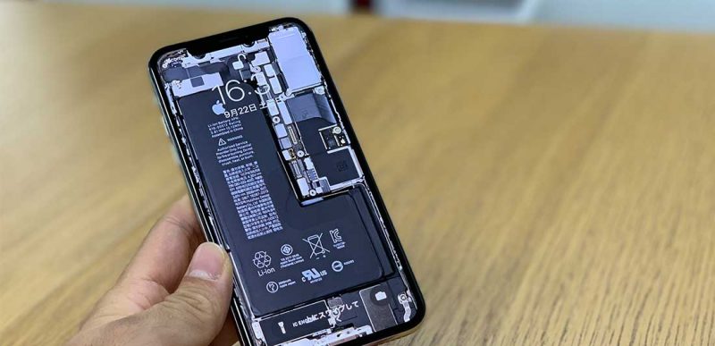 Iphone Xs Xs Maxのスケルトン壁紙 18年も公開されたよ カミアプ Appleのニュースやit系の情報をお届け