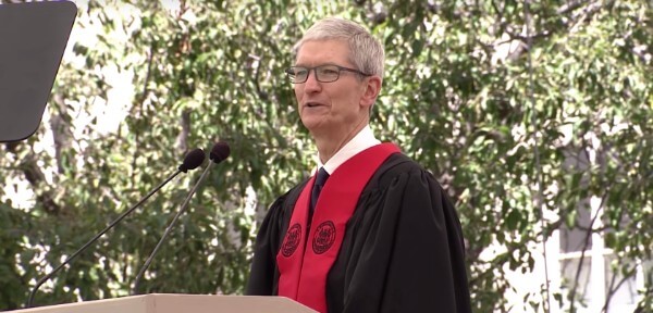 伝説のスピーチ から14年 今度はtim Cookがスタンフォード大学の卒業式に登壇 カミアプ Appleのニュースやit系の情報をお届け 伝説のスピーチ から14年 今度はtim Cookがスタンフォード大学の卒業式に登壇 カミアプ Appleのニュースやit系の情報をお届け